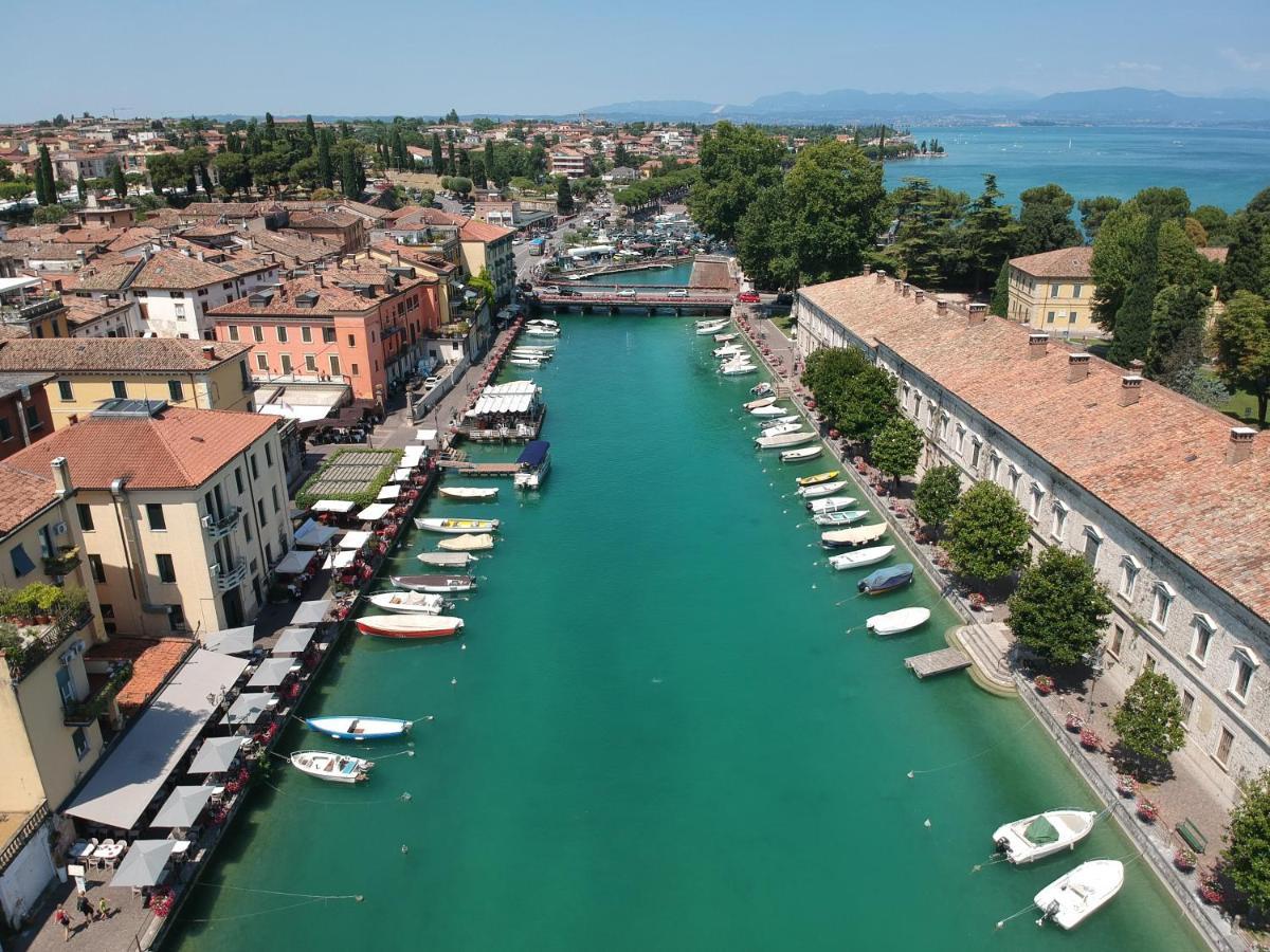 Fiori Sull'Acqua Apartments Peschiera del Garda Exterior foto